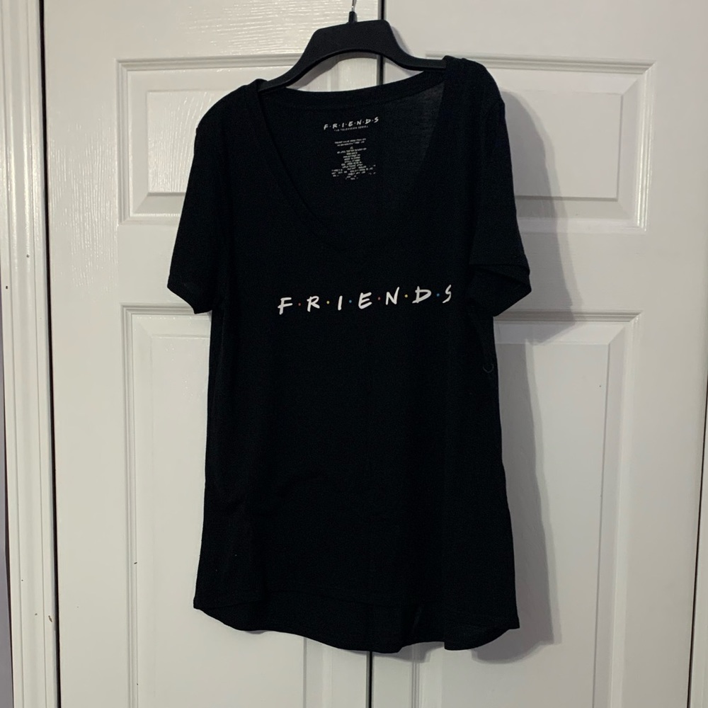 friends graphic t-shirt